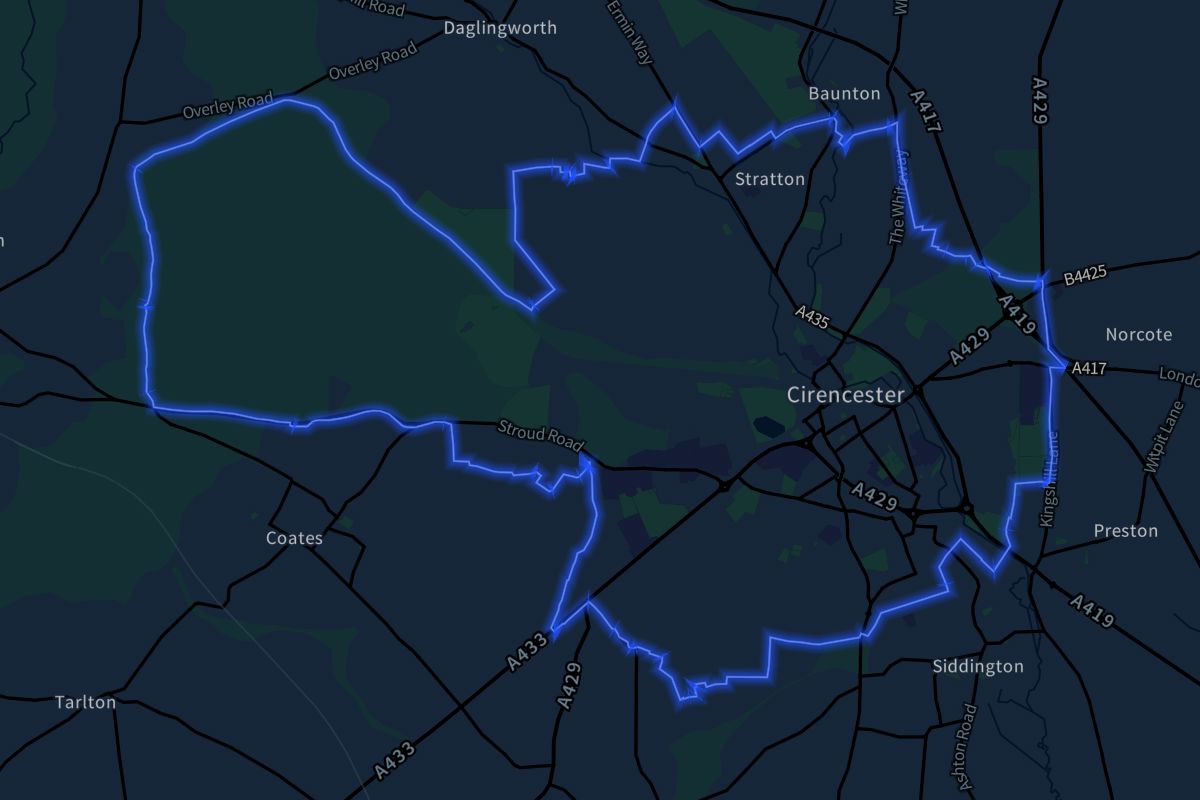 Cirencester geographic boundaries dark outline