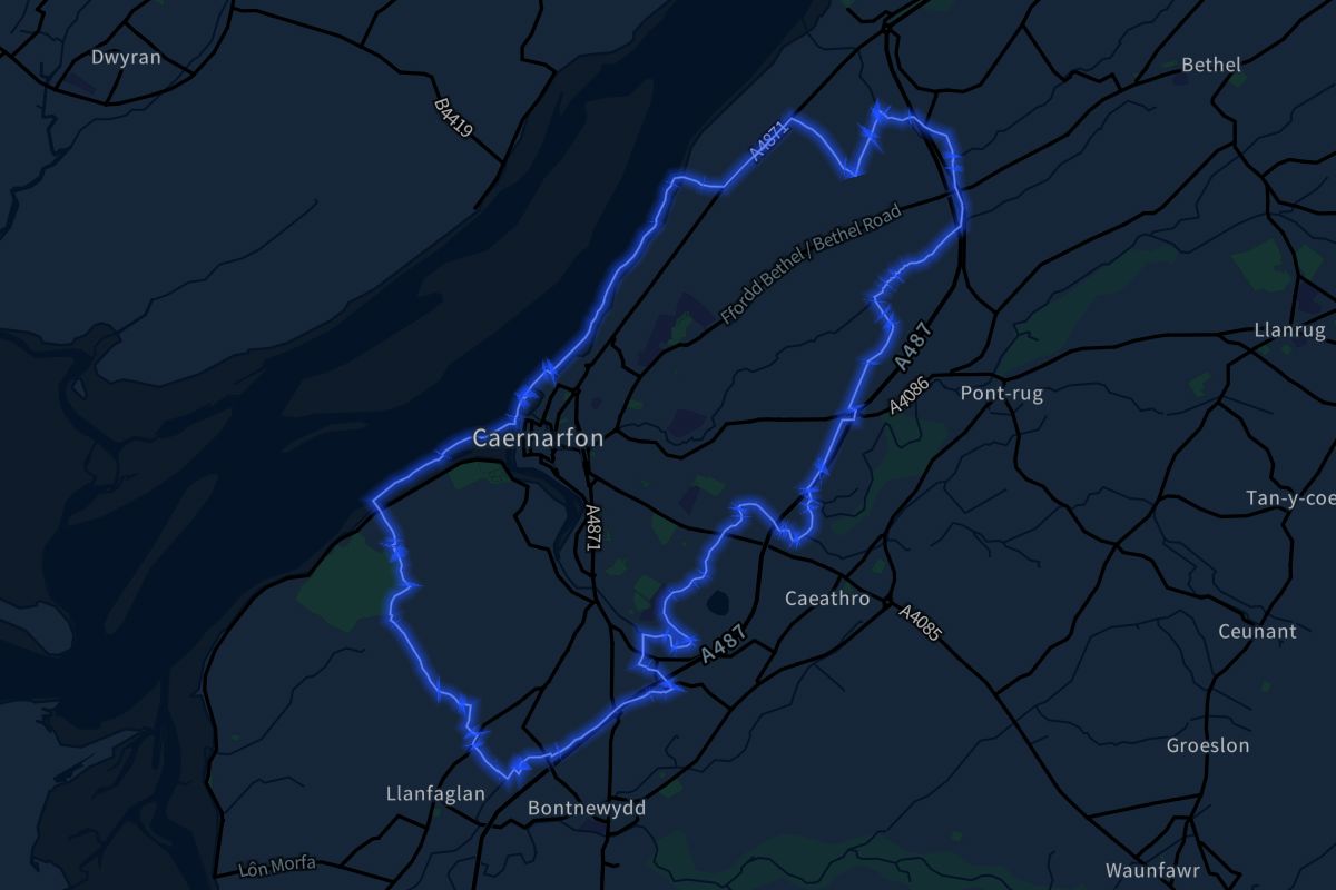 Caernarfon geographic boundaries dark outline
